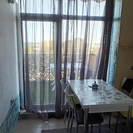 Apartman компактен тристаен апартамент *
